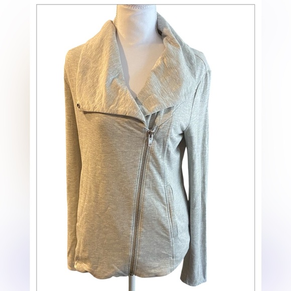 Helmut Lang Light Gray V-Neck Asymmetrical Sweater Size Medium - Picture 5 of 7